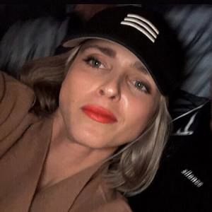 Meet your Posher, Marta